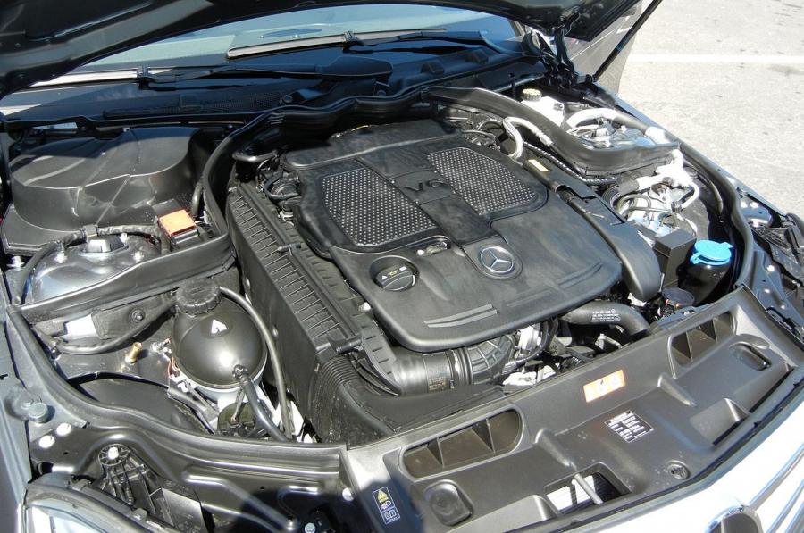  Mercedes-Benz C350 Sedan 2012 года  (фото 33 из 43)